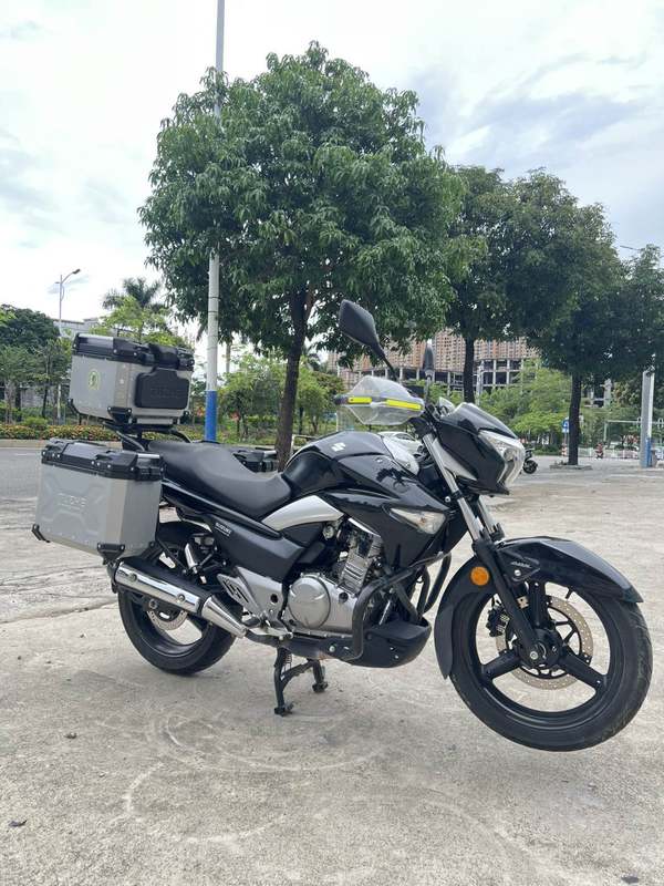二手豪爵铃木骊驰 GW250