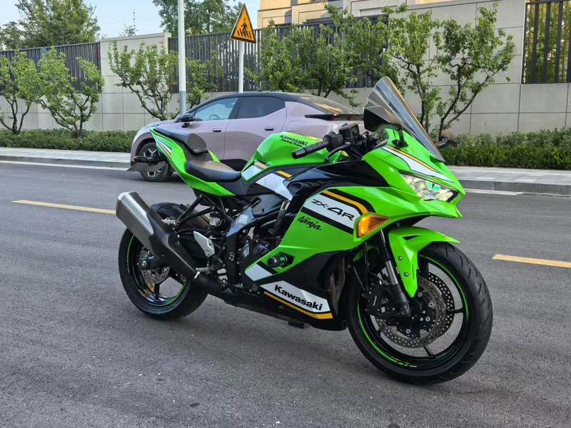 二手川崎ZX-4R