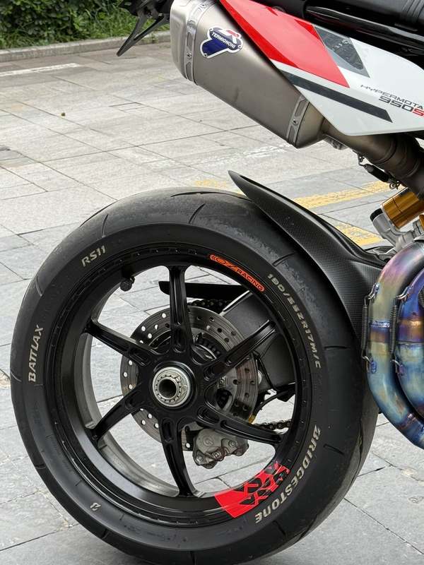 二手杜卡迪Hypermotard 950