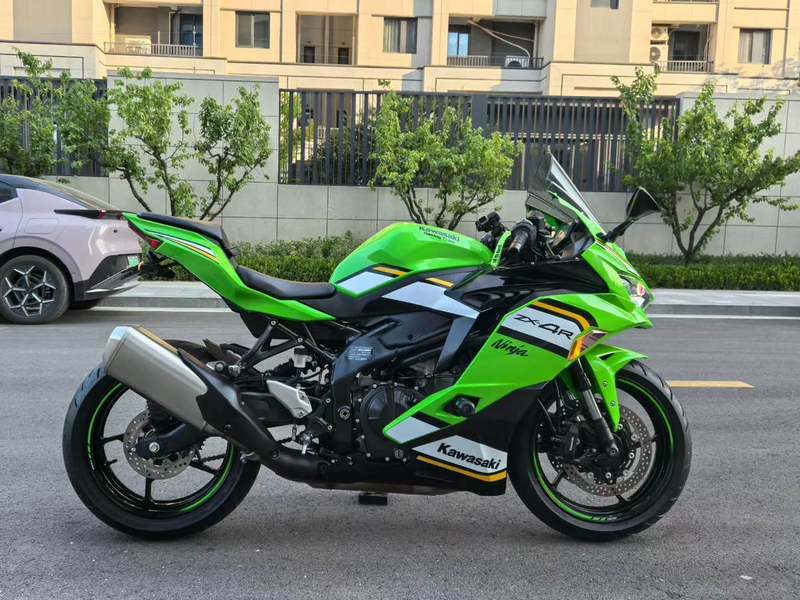 二手川崎ZX-4R