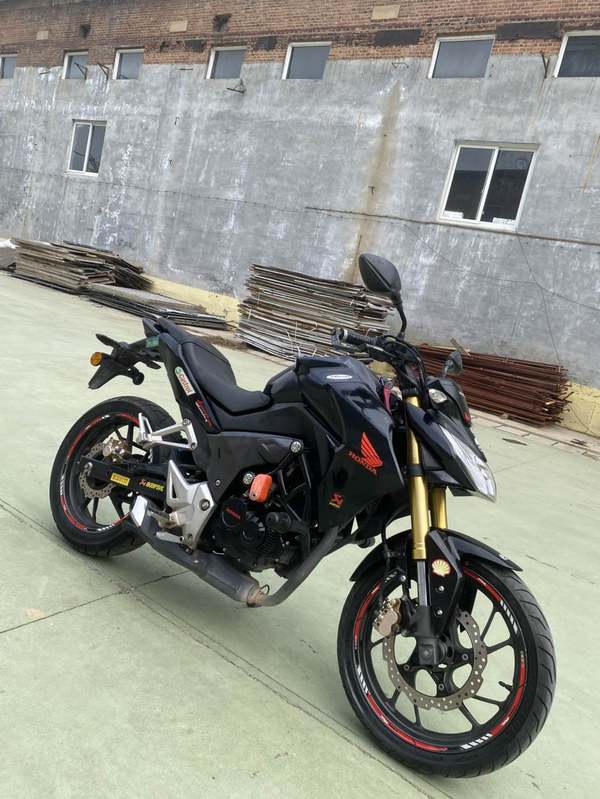 二手五羊本田CB190R 暴锋眼