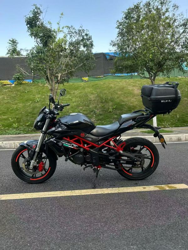 二手贝纳利红宝龙 TNT150i