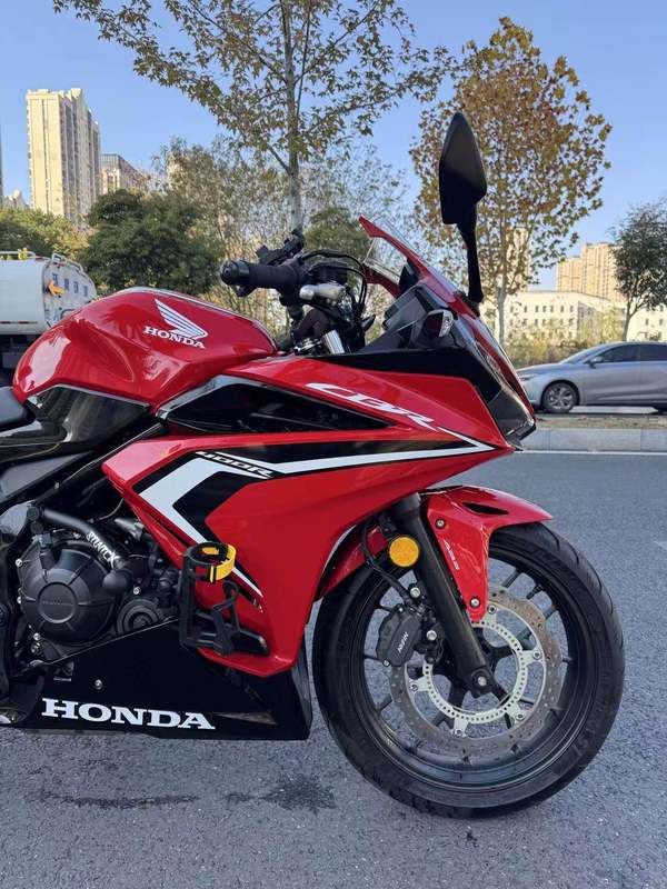 二手本田CBR400R