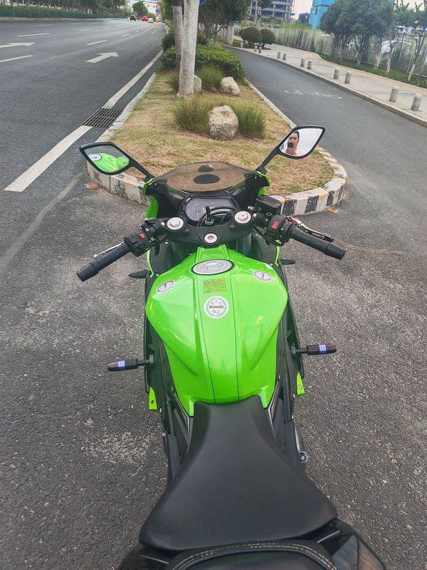 二手贝纳利龙卷风 Tornado 302R