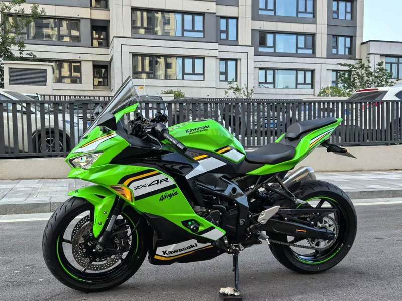 二手川崎ZX-4R