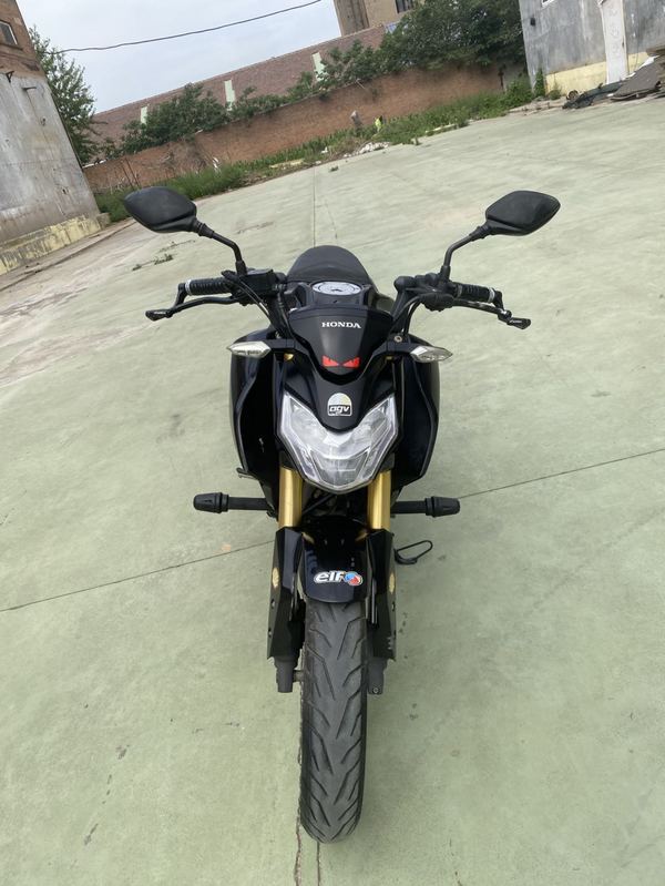 二手五羊本田CB190R 暴锋眼