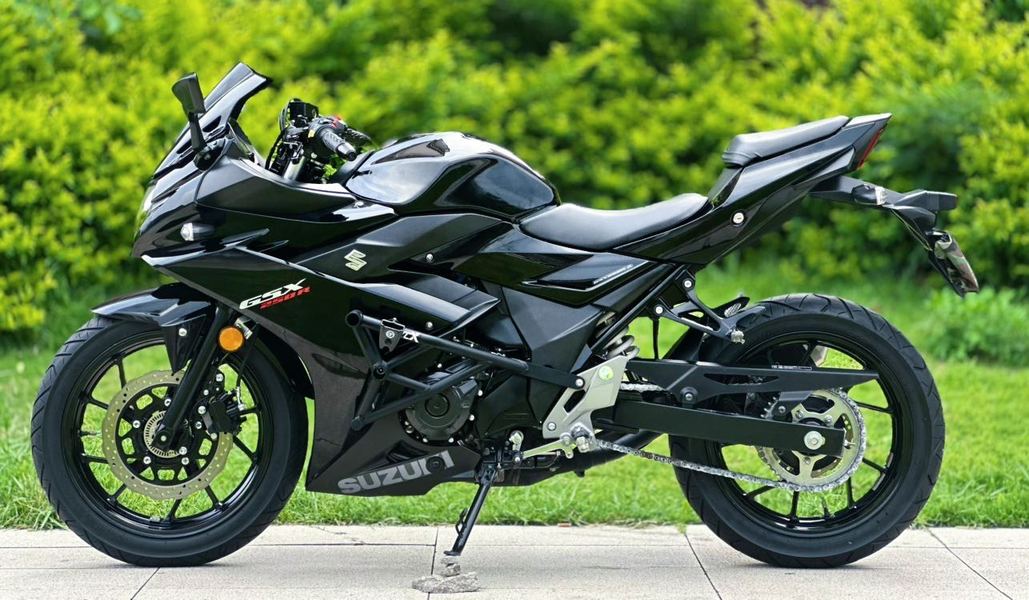 二手豪爵铃木GSX250R