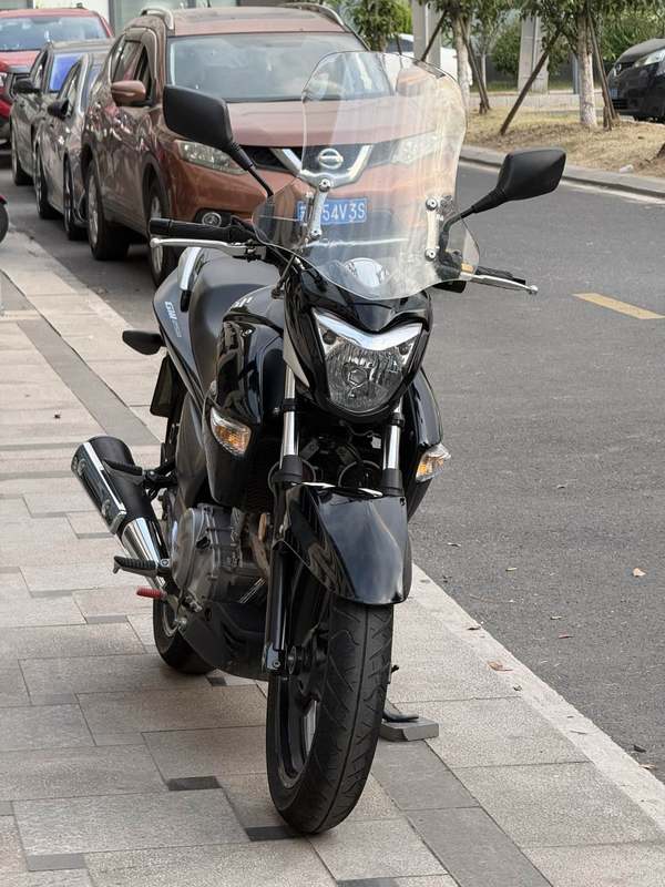 二手豪爵铃木骊驰 GW250