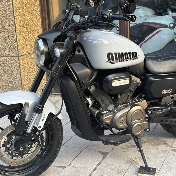 二手QJMOTOR闪300