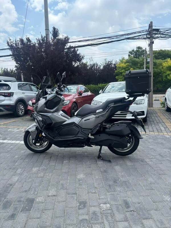 二手三阳哈士奇 Husky ADV150