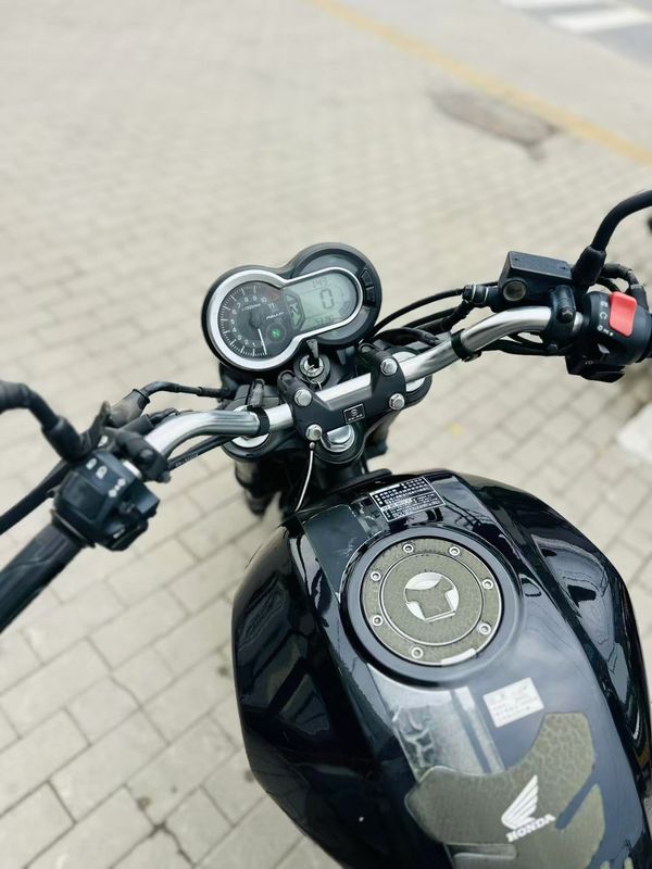 二手五羊本田鸷道 CB190SS