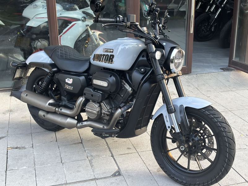 二手QJMOTOR闪300