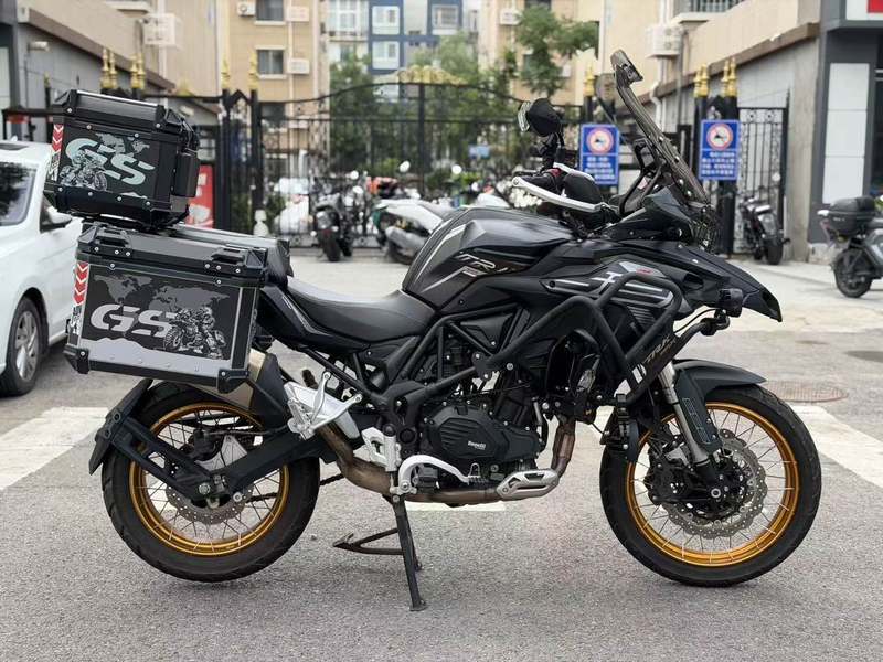 二手贝纳利TRK552
