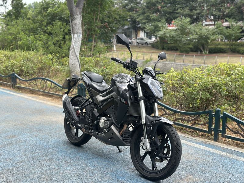 二手贝纳利小迅龙 BN150S