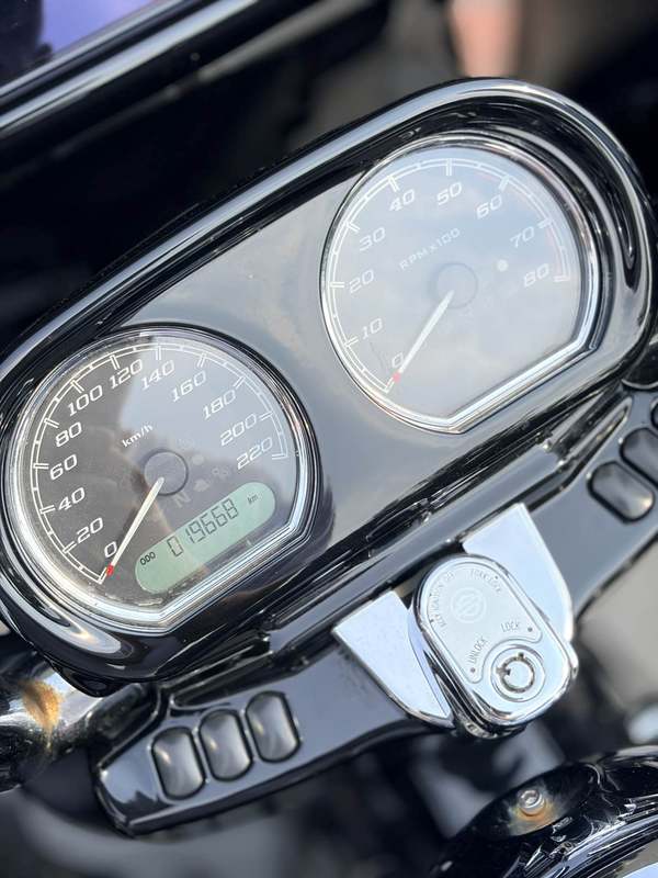 二手哈雷戴维森公路滑翔 Road Glide