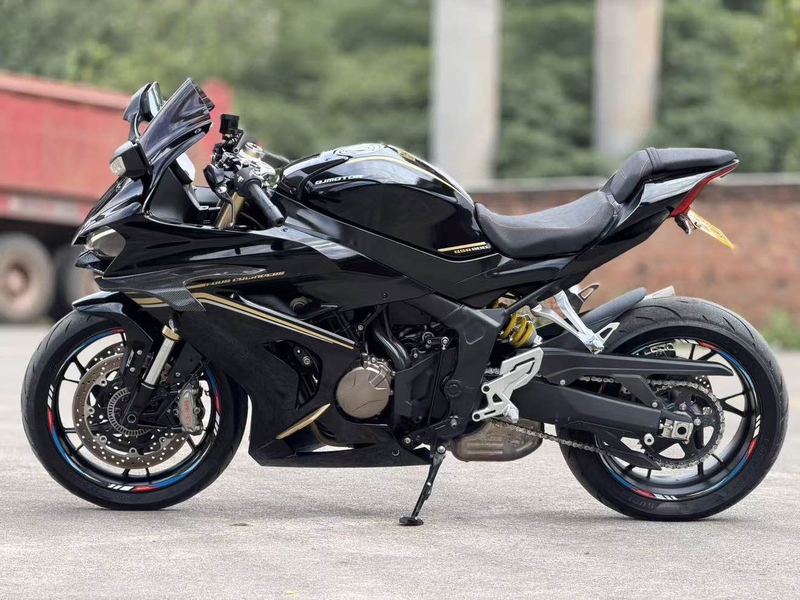 二手QJMOTOR赛800