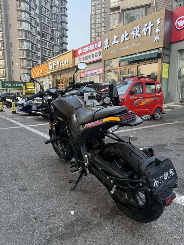 二手贝纳利幼狮 Leoncino 250