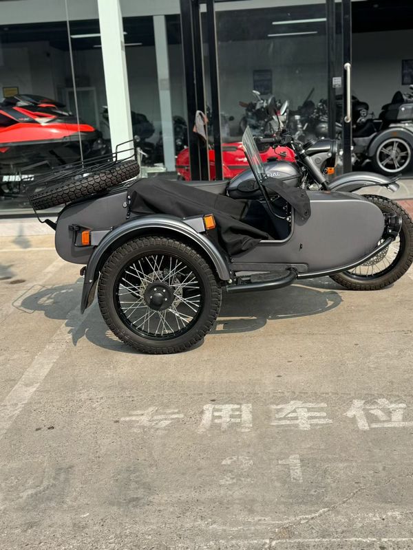 二手乌拉尔装甲兵