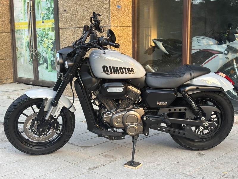 二手QJMOTOR闪300
