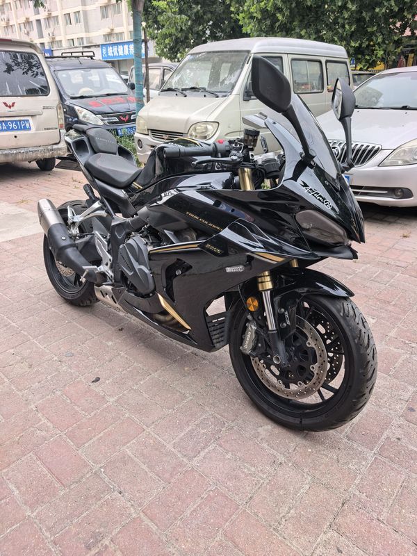 二手QJMOTOR赛800