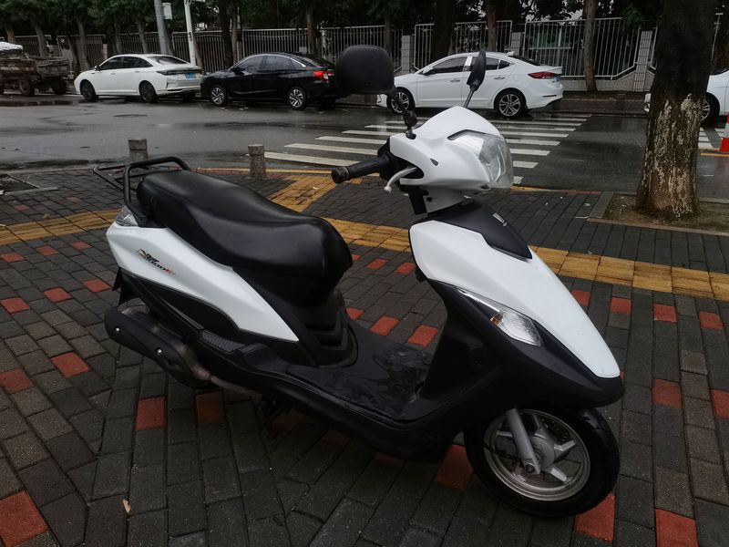 二手豪爵VF100