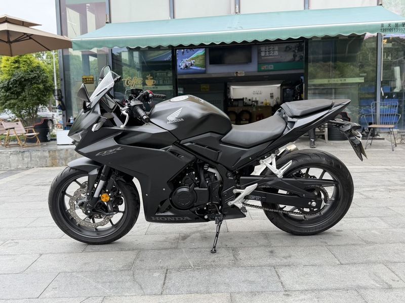 二手本田CBR400R