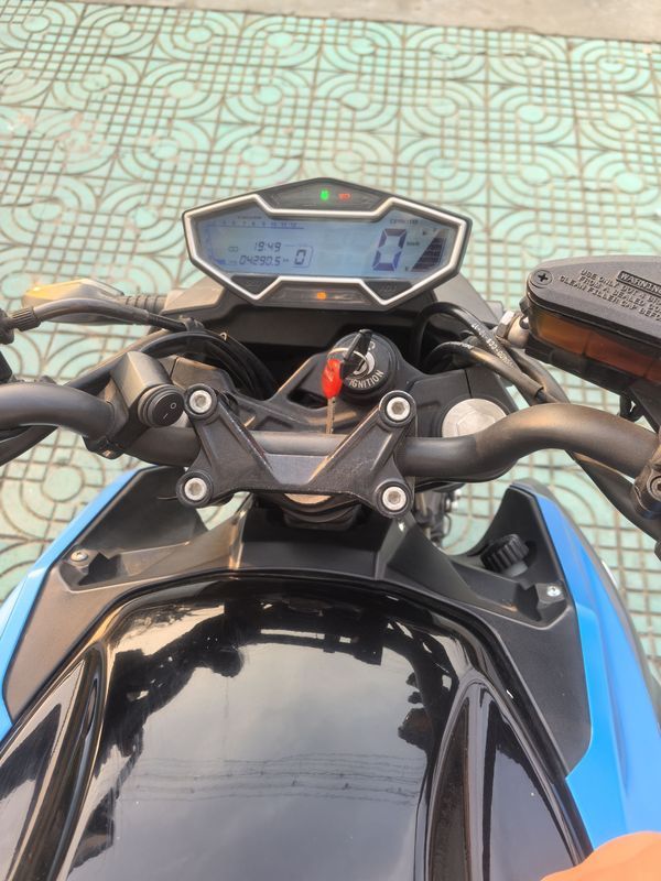二手春风400NK