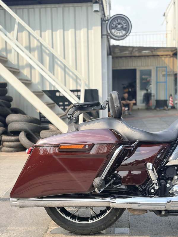 二手哈雷戴维森公路滑翔 Road Glide