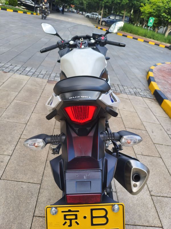 二手豪爵铃木GSX250R