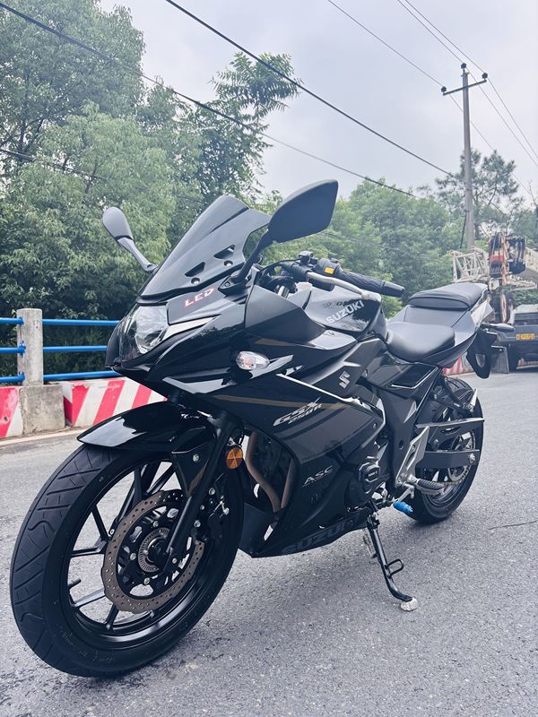 二手豪爵铃木GSX250R