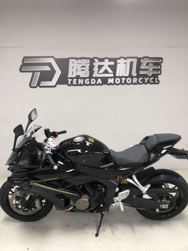 二手QJMOTOR赛800