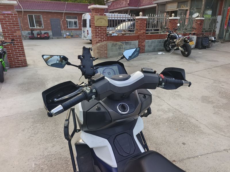 二手大阳V锐 ADV350