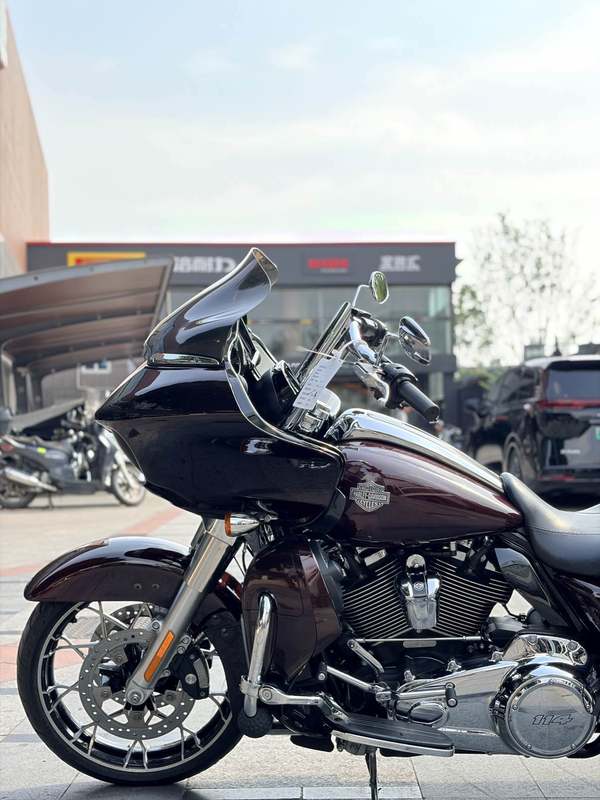 二手哈雷戴维森公路滑翔 Road Glide