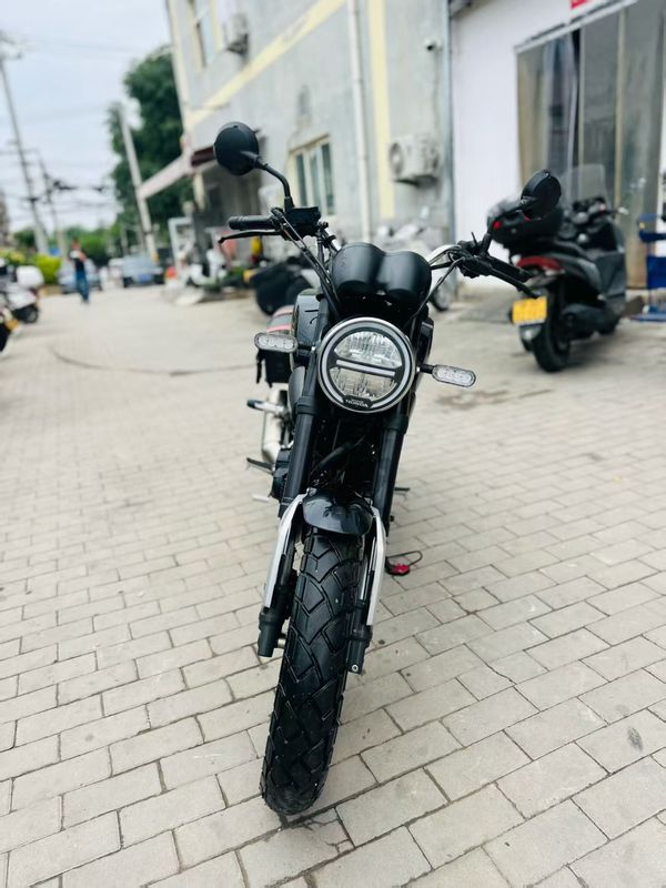 二手五羊本田鸷道 CB190SS