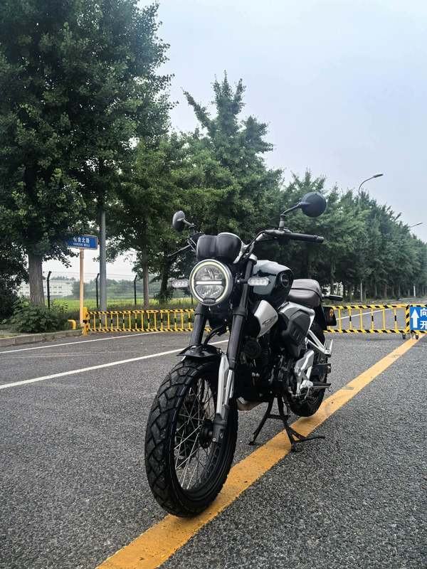 二手五羊本田鸷道 CB190SS