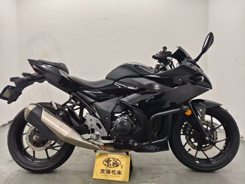 二手豪爵铃木GSX250R