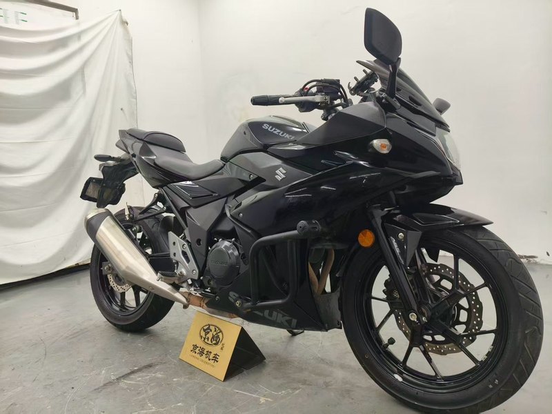 二手豪爵铃木GSX250R