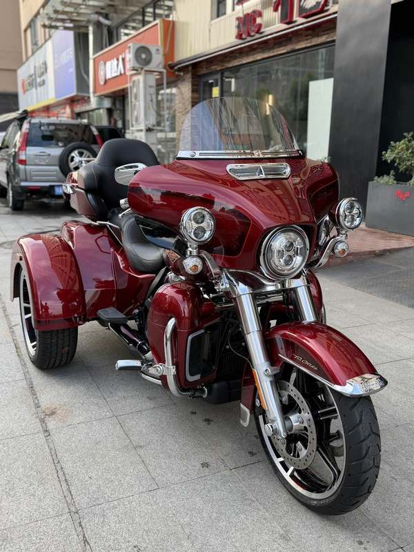 二手哈雷戴维森Tri Glide