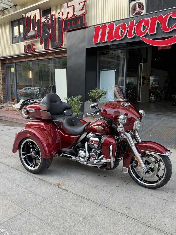 二手哈雷戴维森Tri Glide