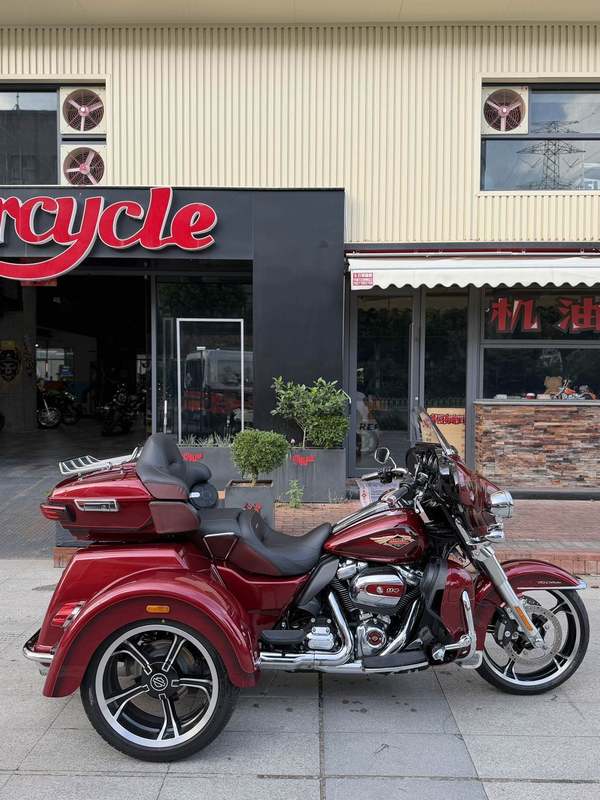 二手哈雷戴维森Tri Glide