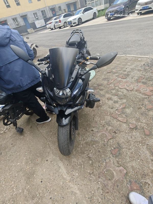 二手豪爵铃木GSX250R