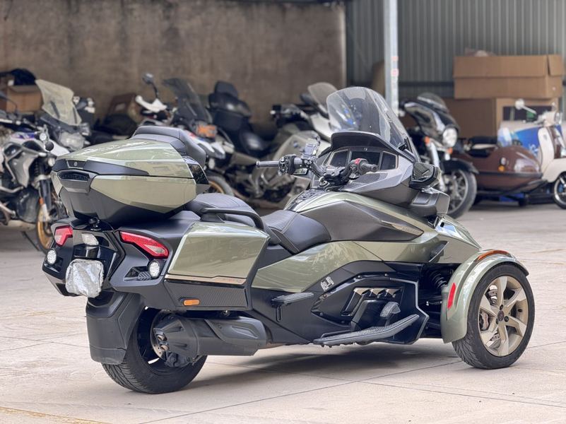 二手庞巴迪Spyder RT