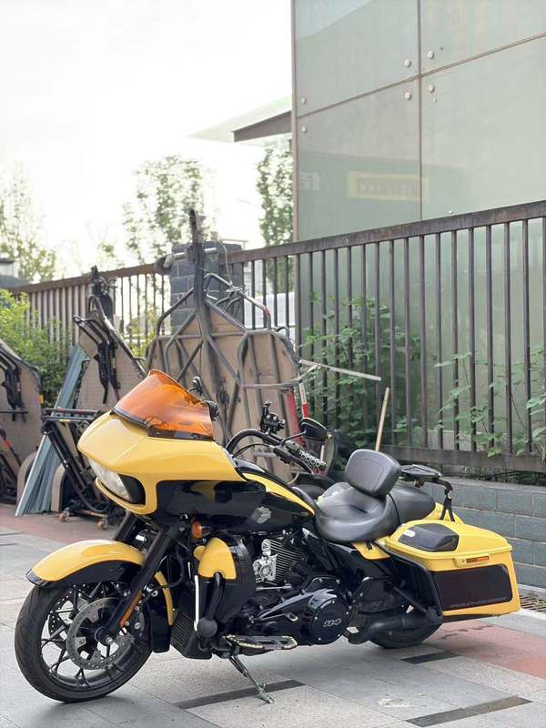二手哈雷戴维森公路滑翔 Road Glide