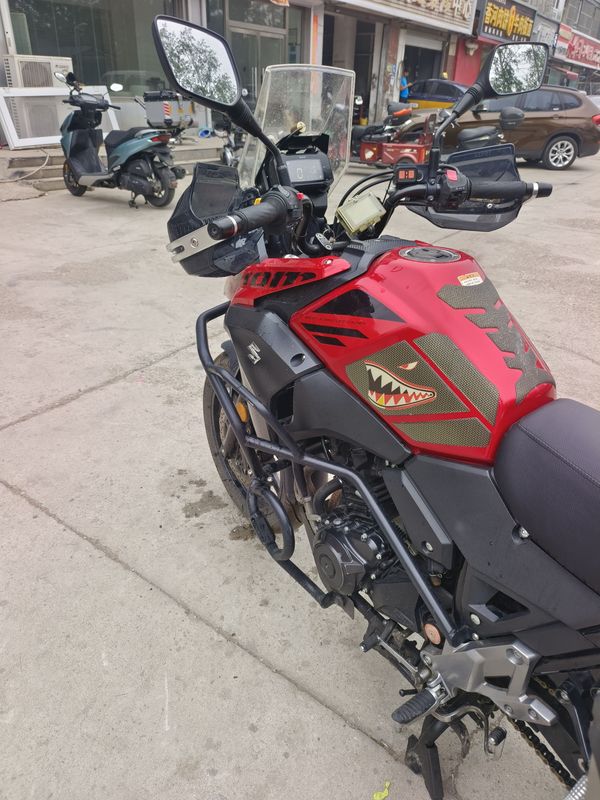 二手豪爵铃木DL250