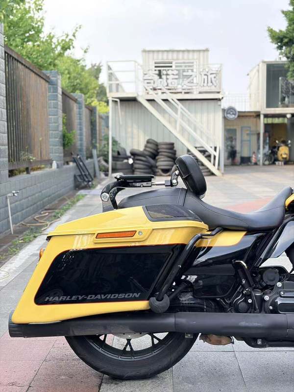二手哈雷戴维森公路滑翔 Road Glide