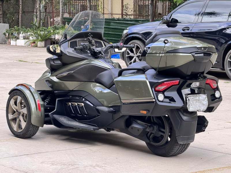二手庞巴迪Spyder RT