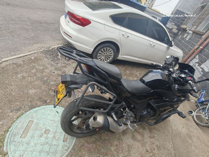 二手豪爵铃木GSX250R