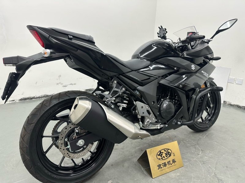 二手豪爵铃木GSX250R