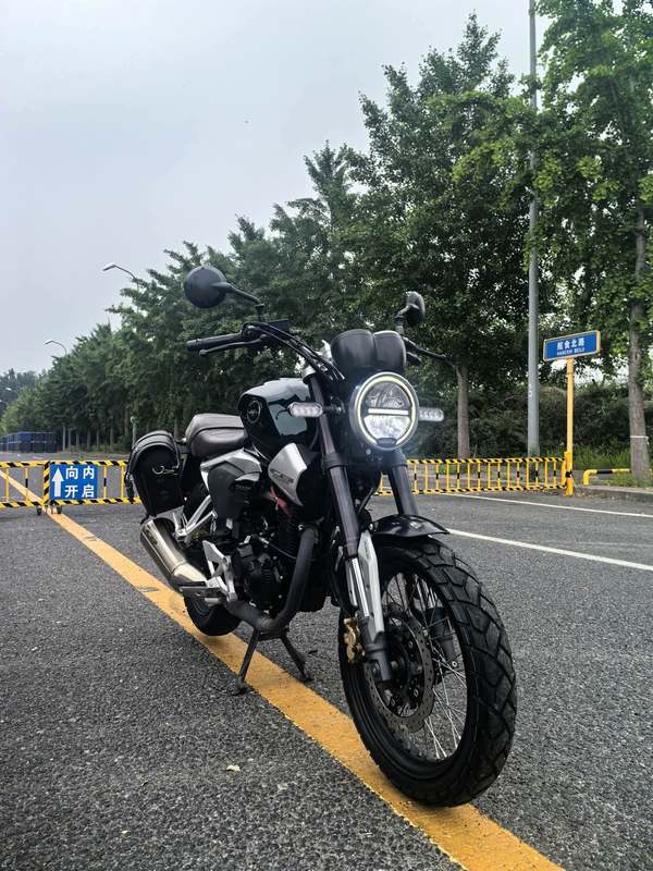 二手五羊本田鸷道 CB190SS