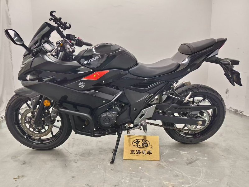 二手豪爵铃木GSX250R